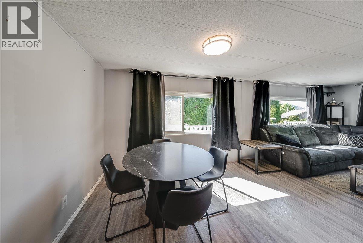 17 Davis Avenue, Fruitvale