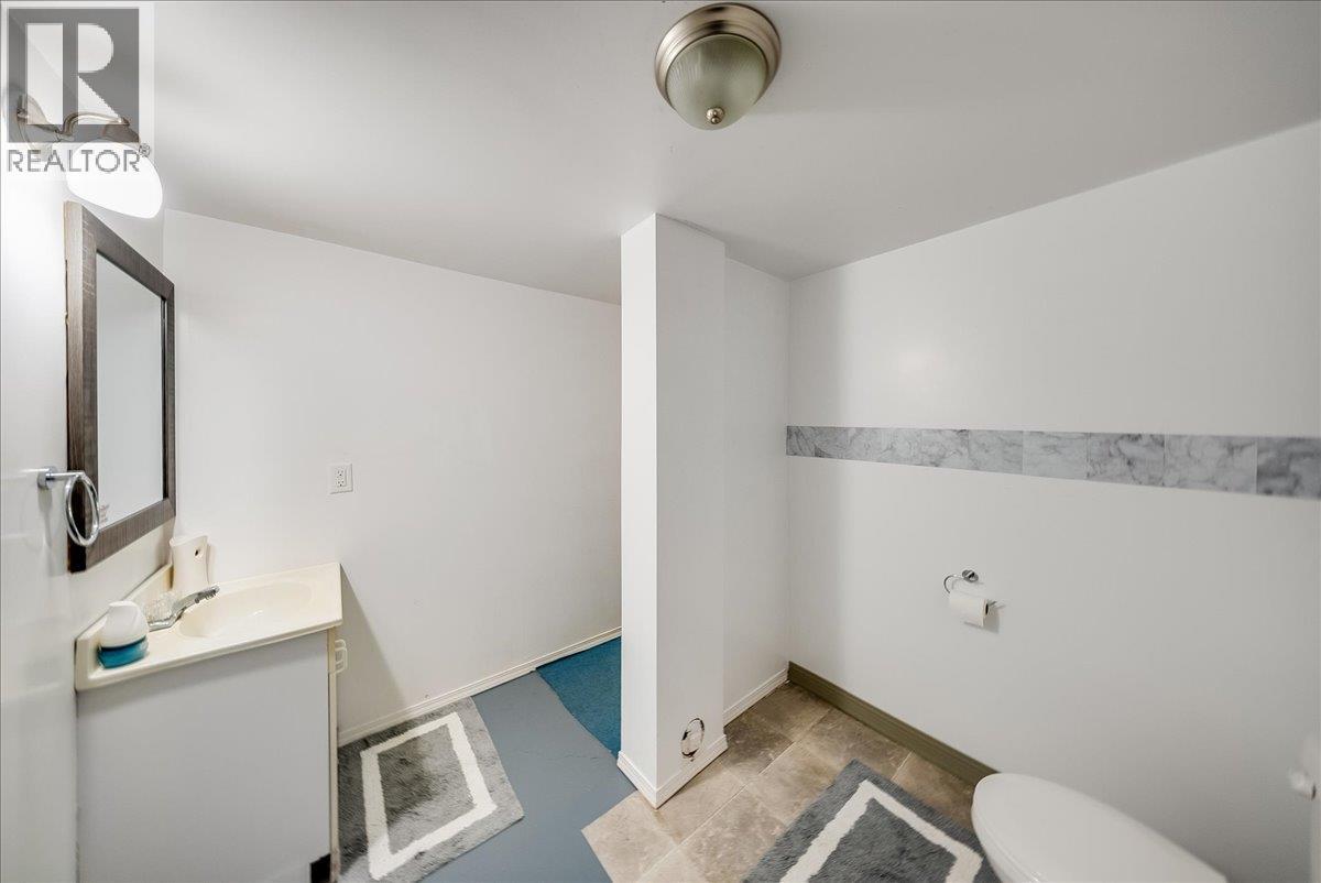17 Davis Avenue, Fruitvale