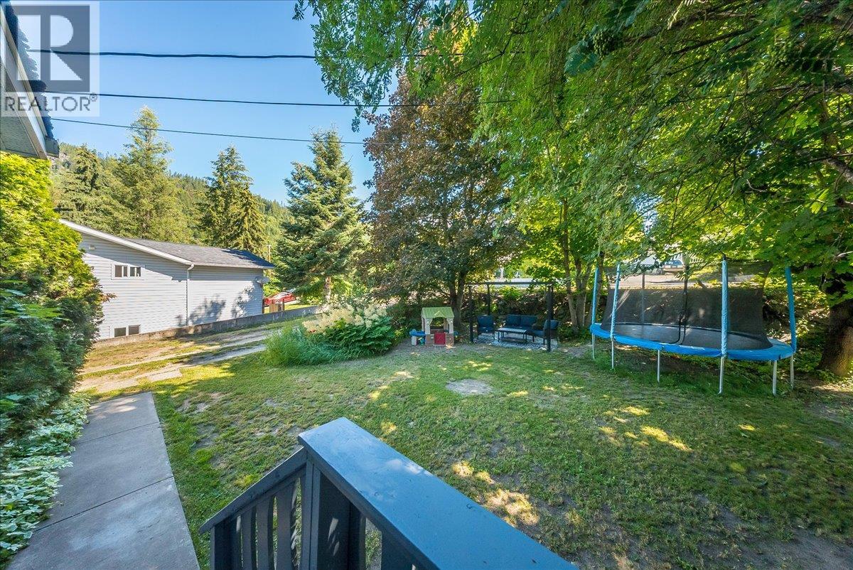 17 Davis Avenue, Fruitvale