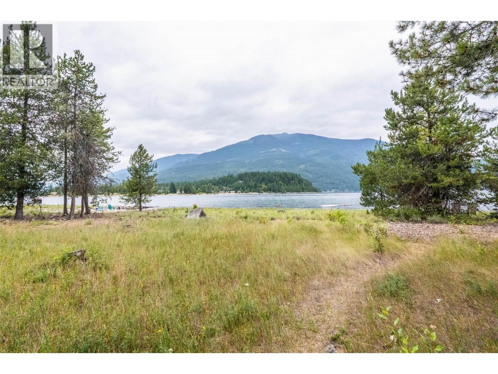 183-191 Kootenay Lake Road - 2