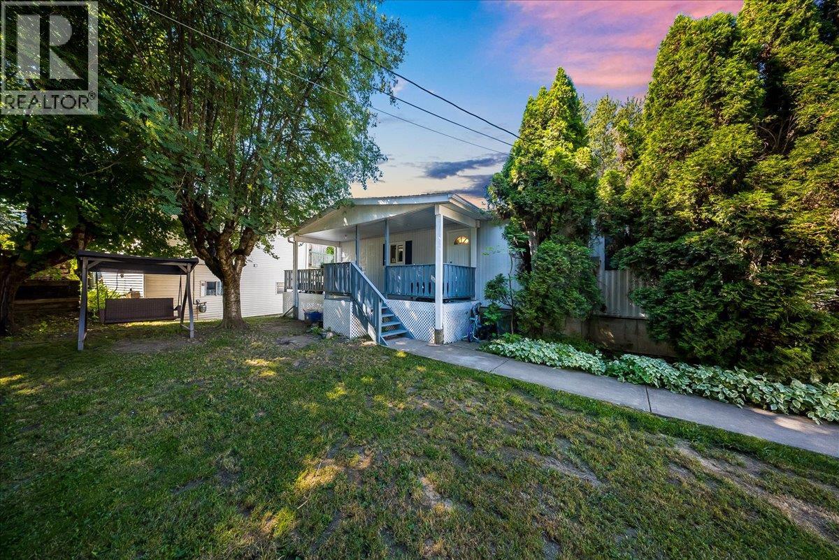 17 Davis Avenue, Fruitvale