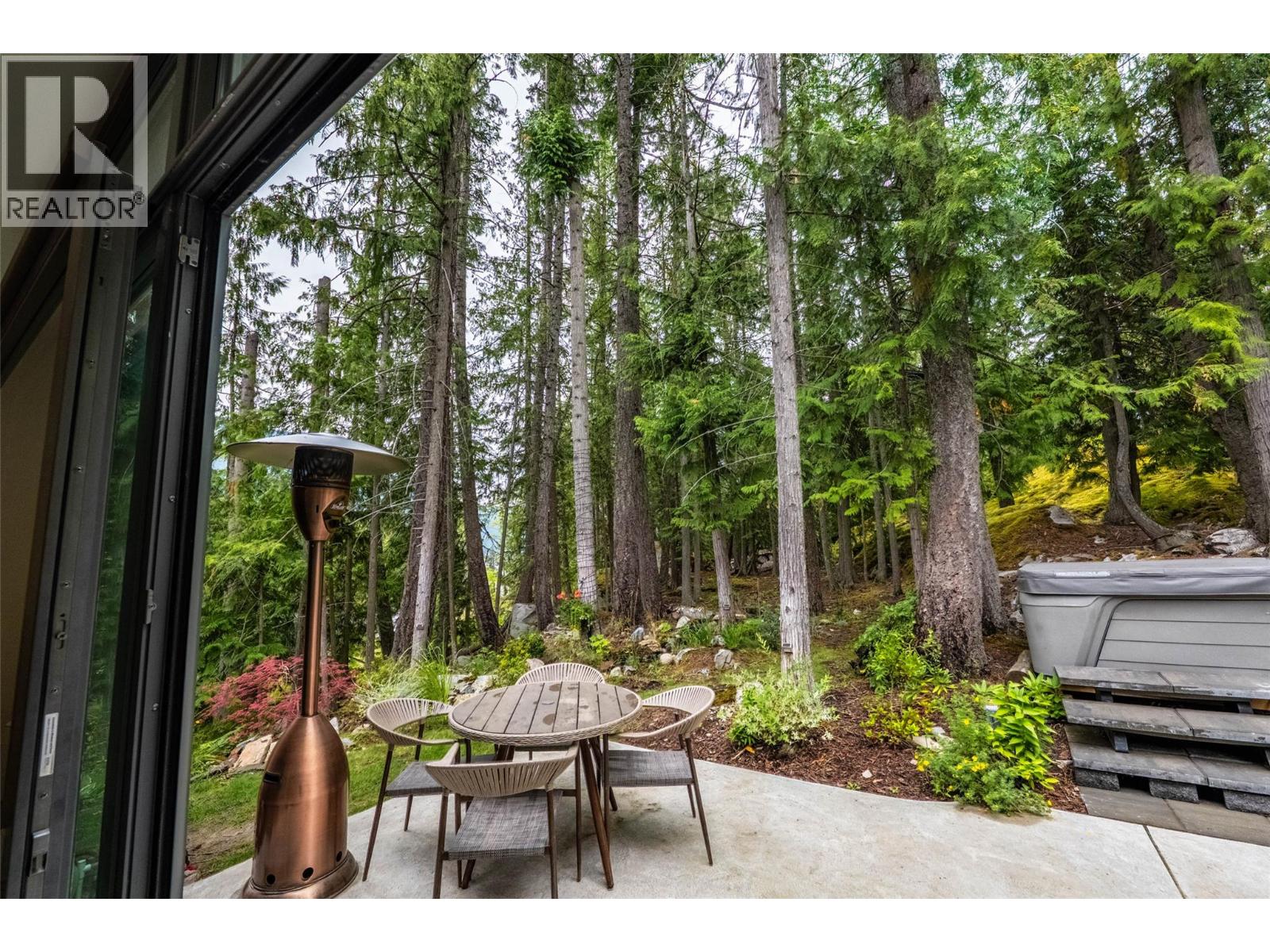 183-191 Kootenay Lake Road - 56