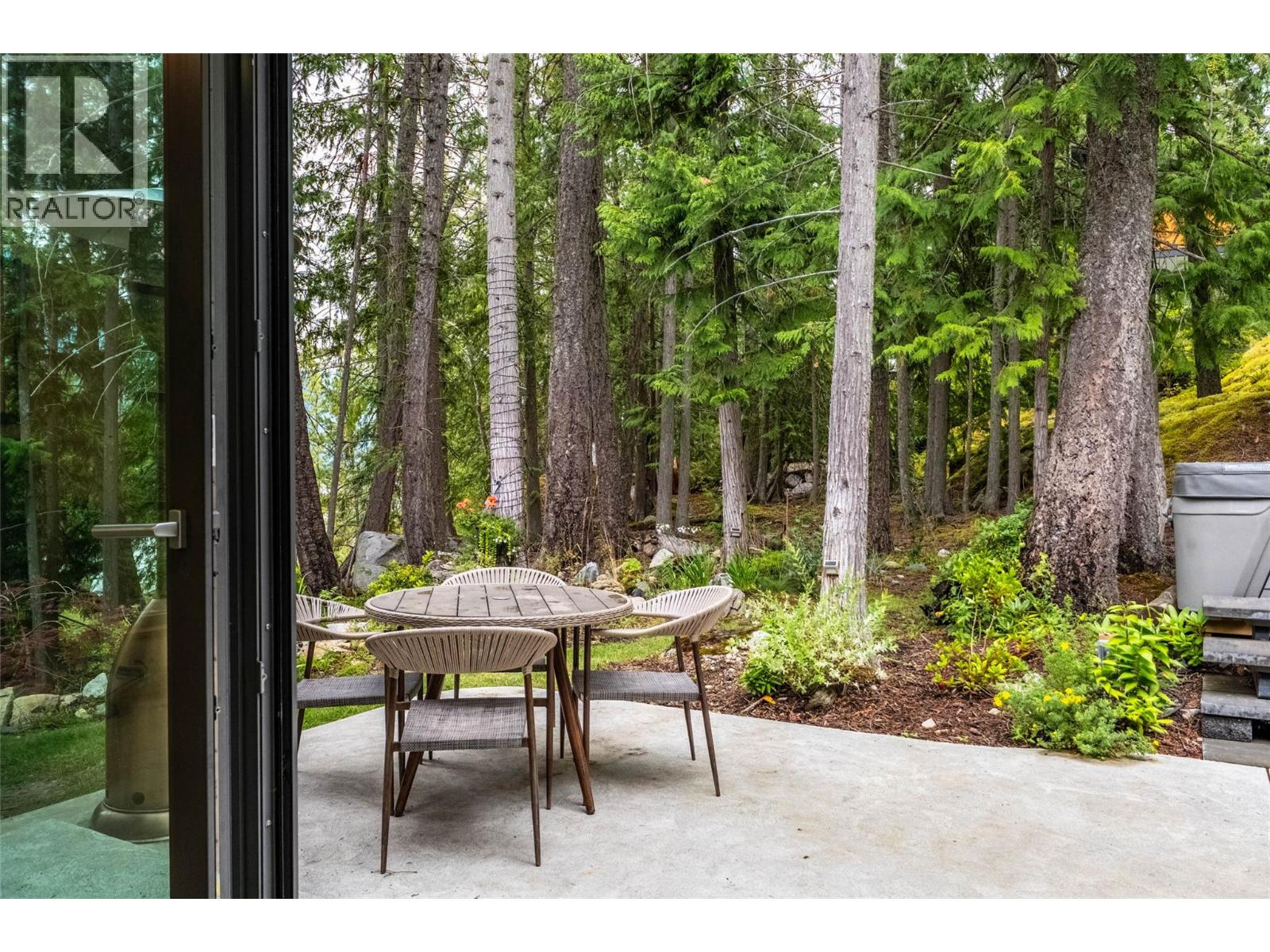 183-191 Kootenay Lake Road - 57