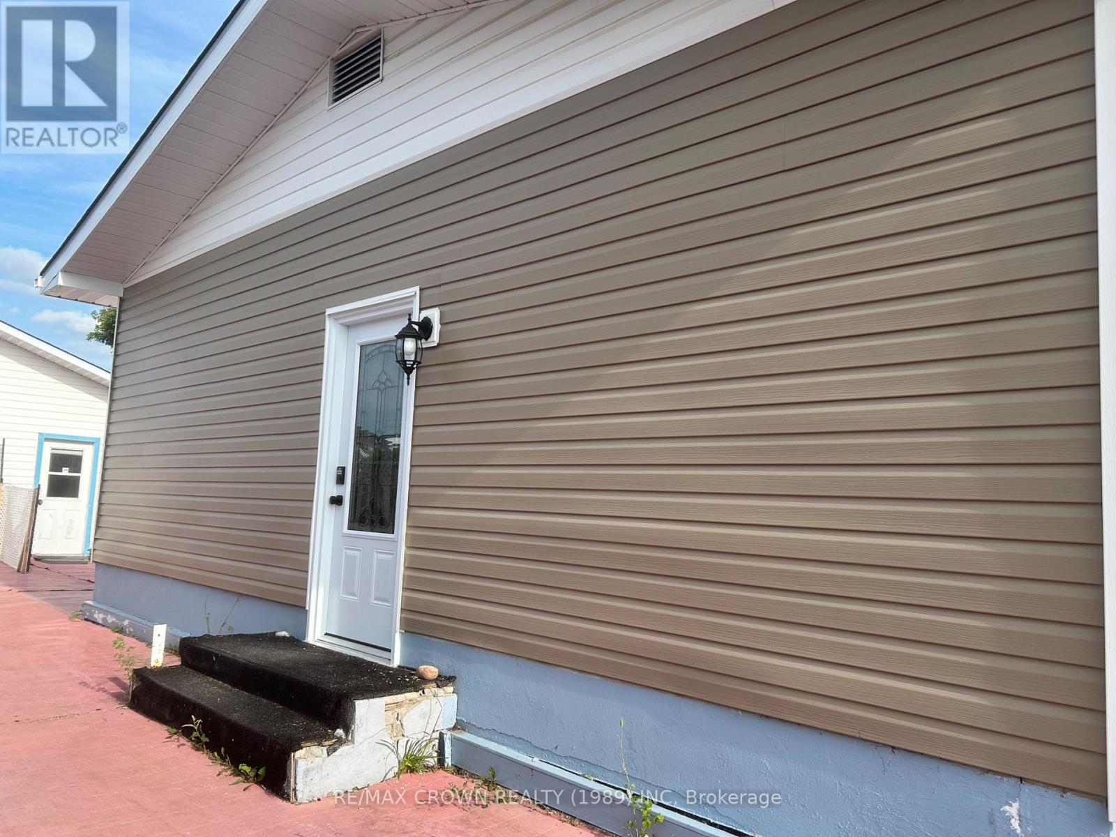 80 BRUNELLE ROAD S - 3