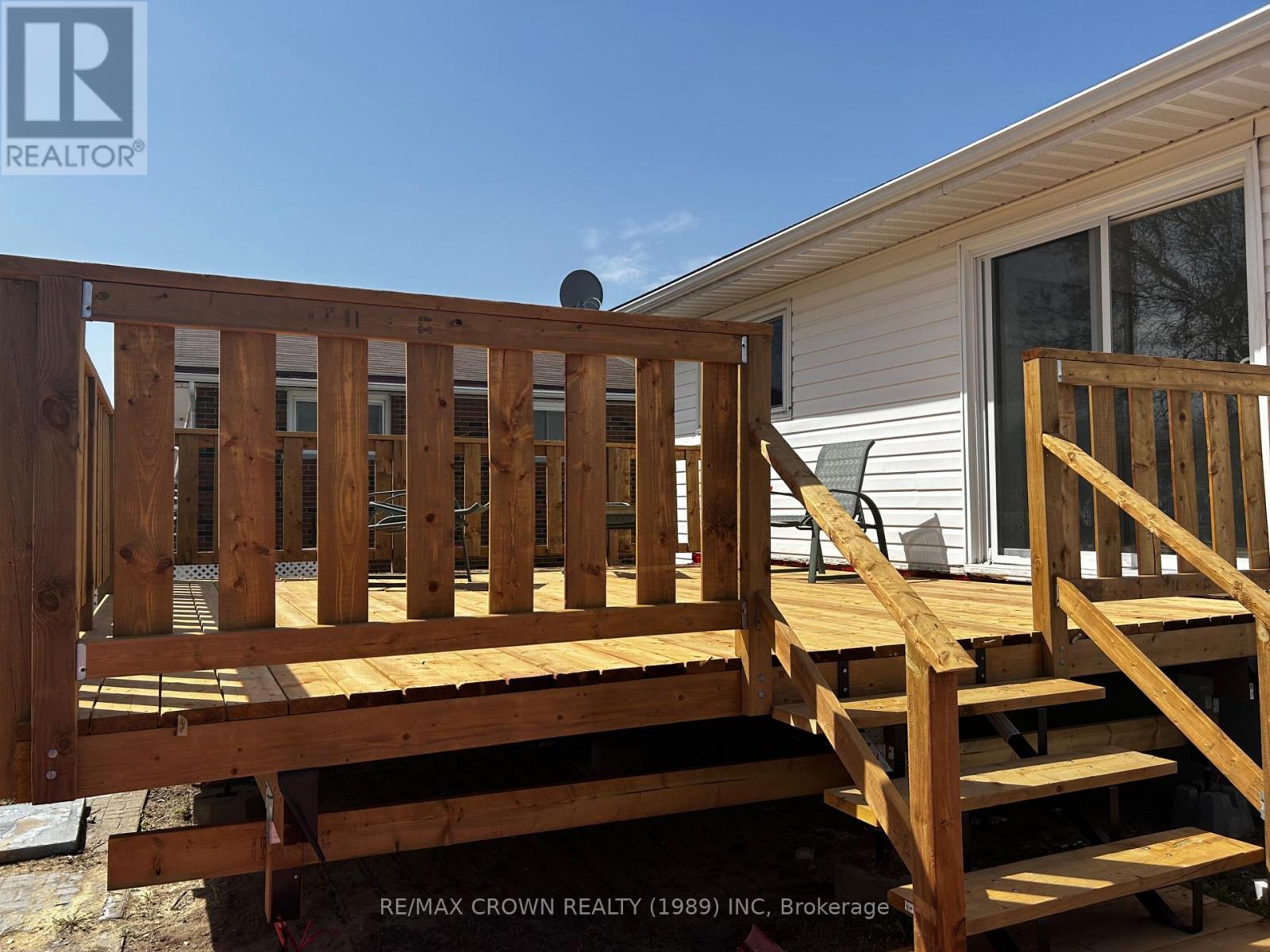 80 BRUNELLE ROAD S - 7