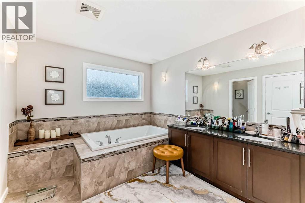 156 Cougar Ridge Manor SW - 20