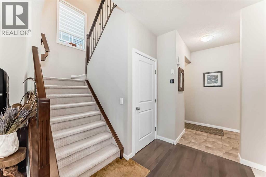 156 Cougar Ridge Manor SW - 16