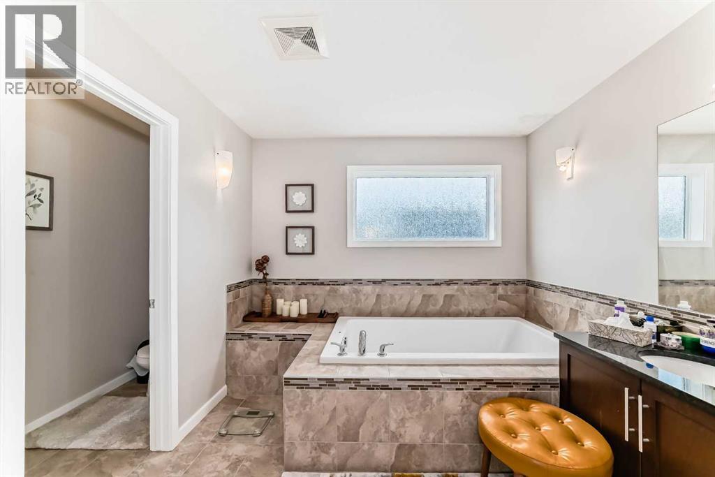 156 Cougar Ridge Manor SW - 21
