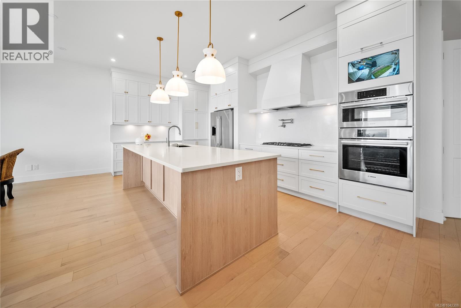 4646 Ambience Dr - 20