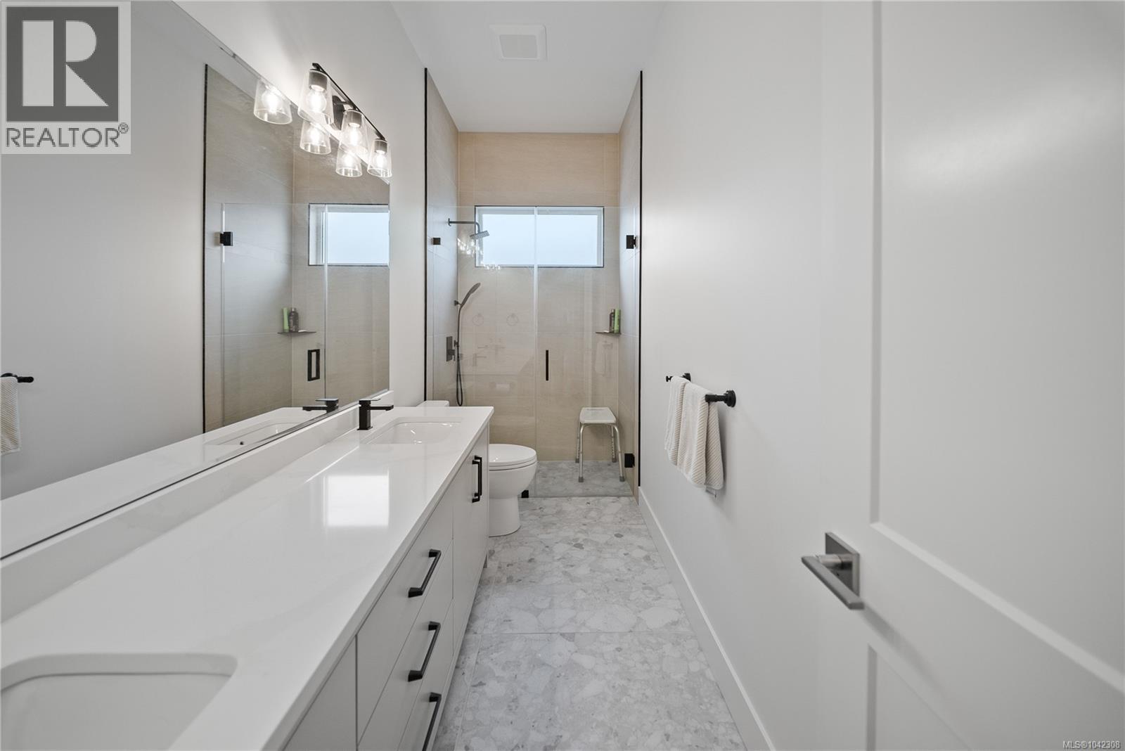 4646 Ambience Dr - 37