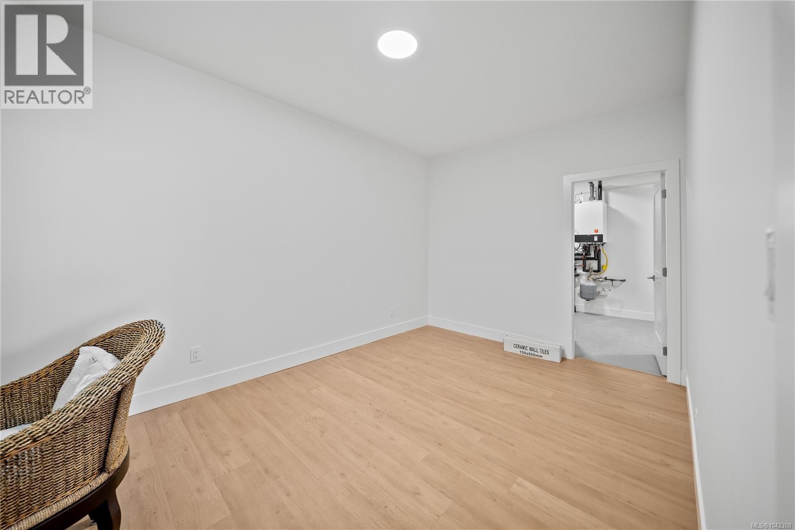 4646 Ambience Dr - 40