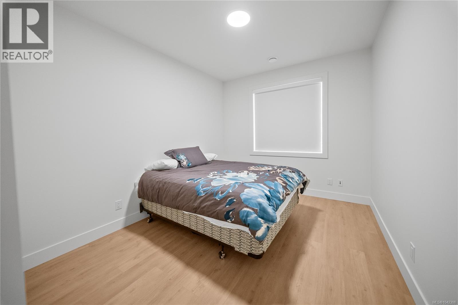 4646 Ambience Dr - 42