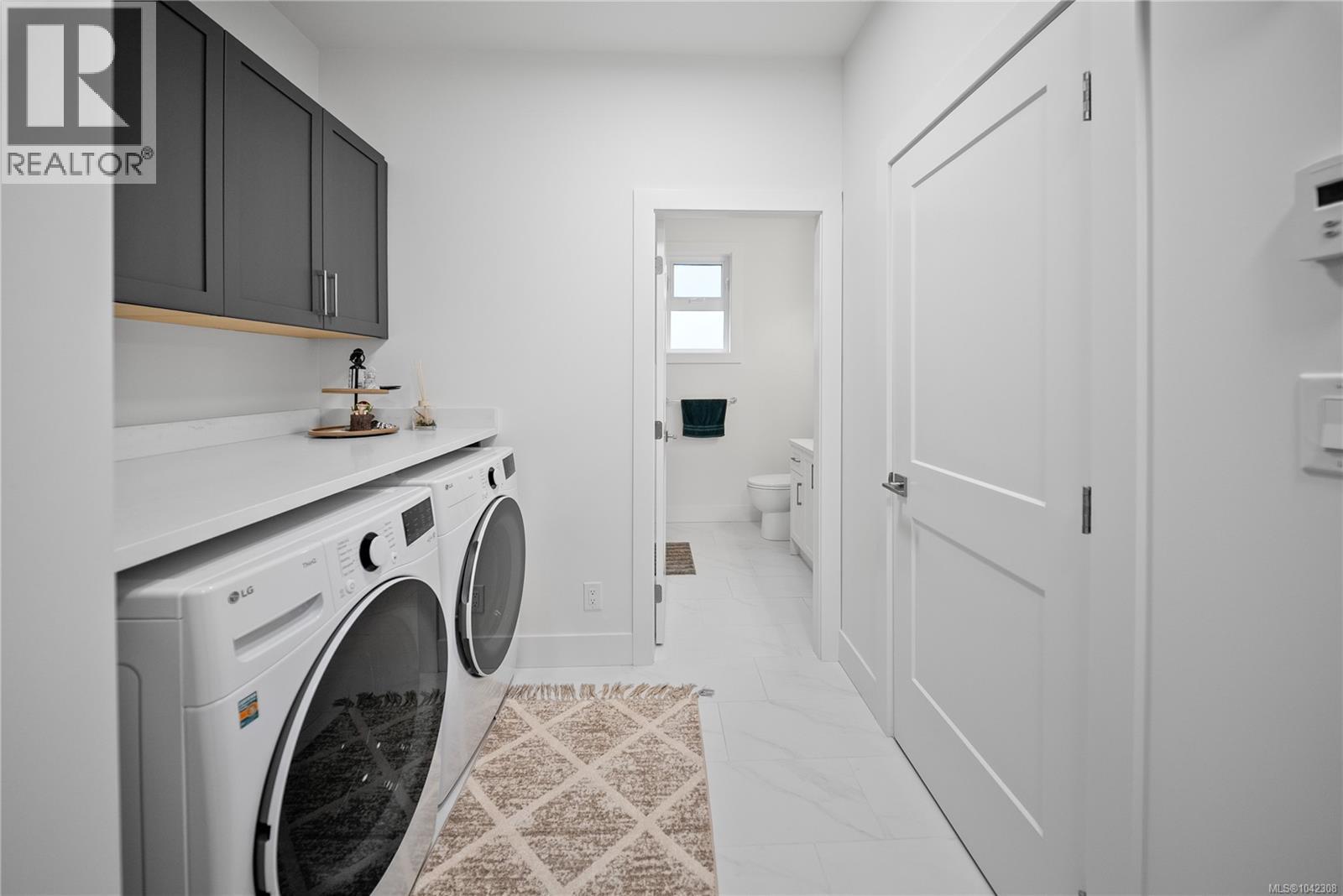 4646 Ambience Dr - 48