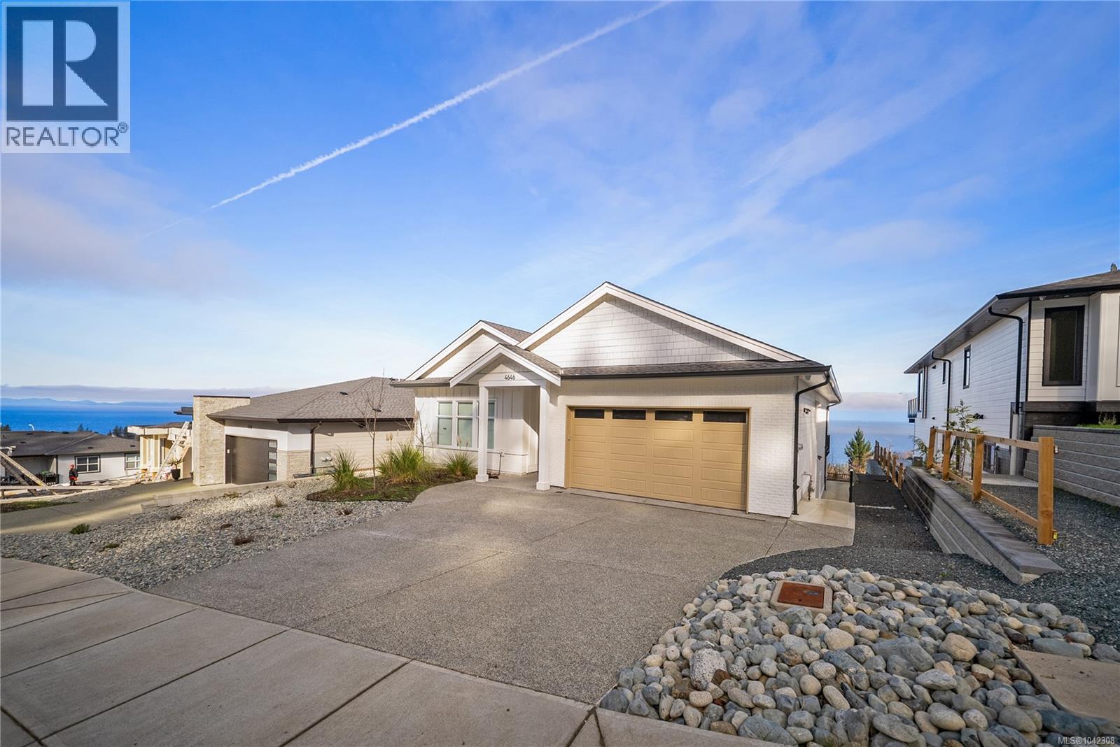 4646 Ambience Dr - 54
