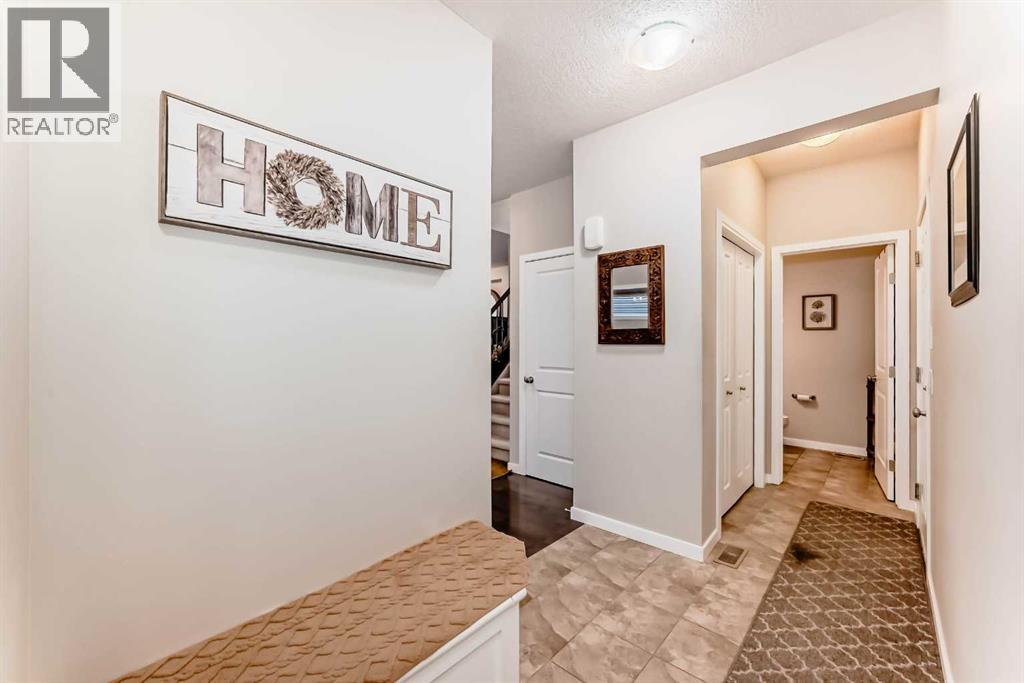 156 Cougar Ridge Manor SW - 4