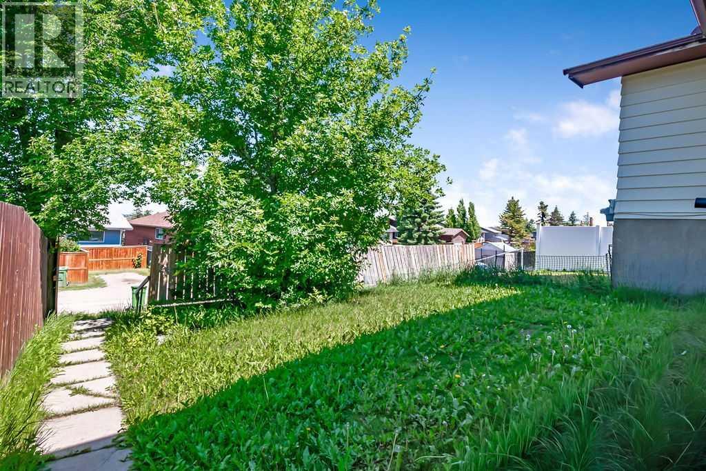 122 Bergen Road NW - 25