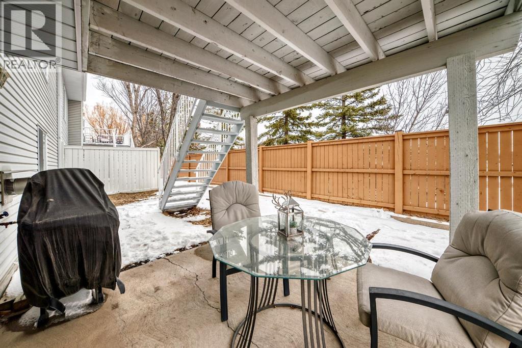 157 Hawkstone Manor NW - 40