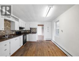 70 Sullivan Road, photo 5