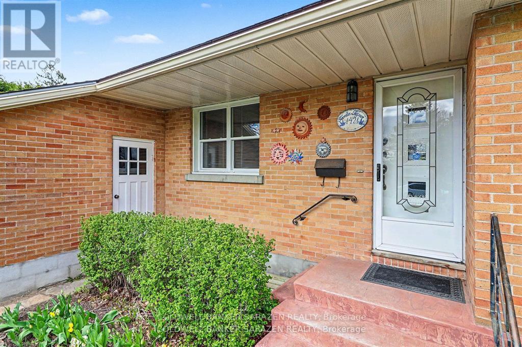 1421 PALEN AVENUE - 21