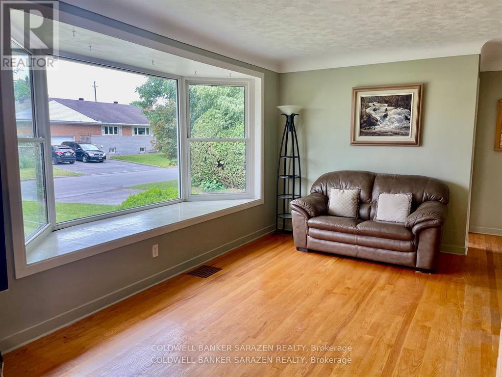 1421 PALEN AVENUE - 4