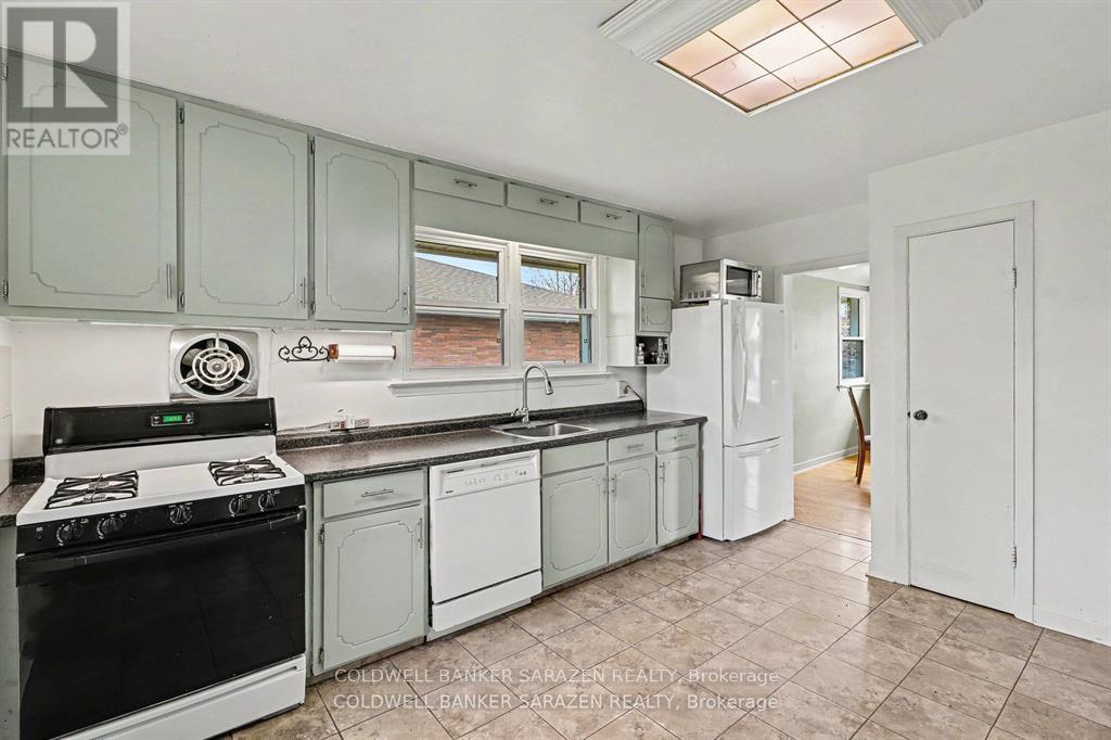 1421 PALEN AVENUE - 8
