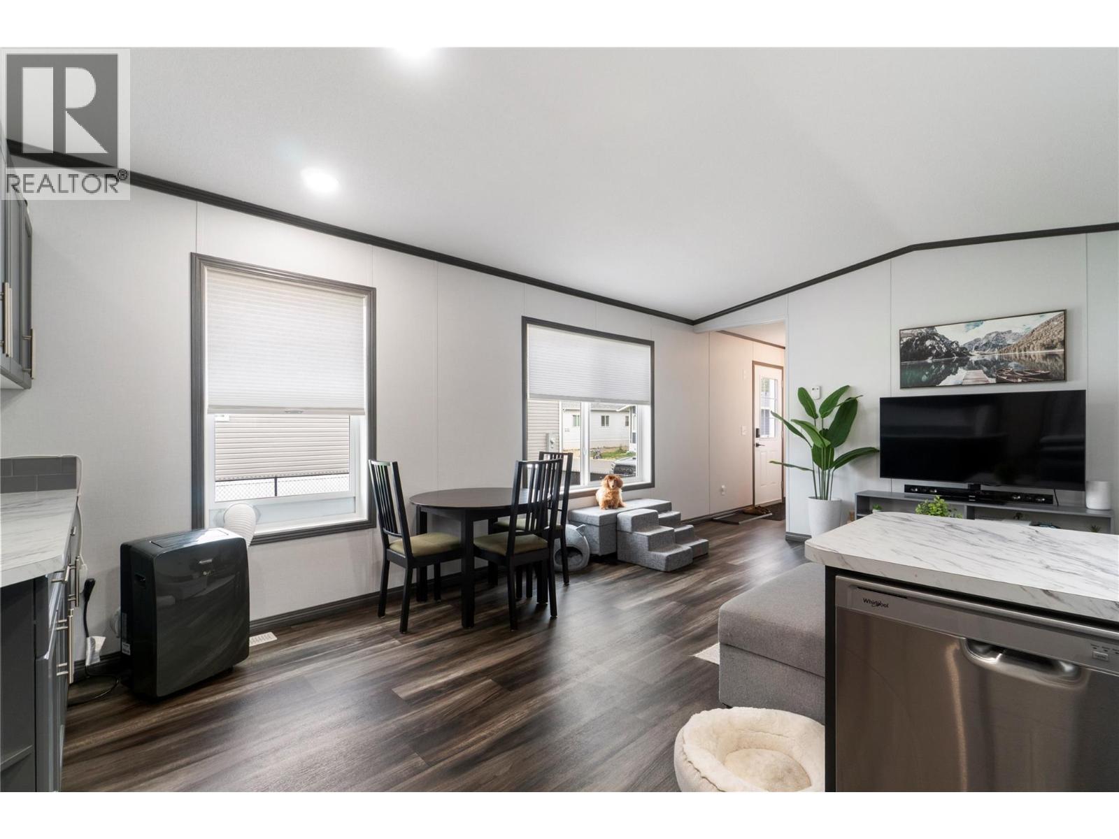 #10 1705 Hillier Road - 13