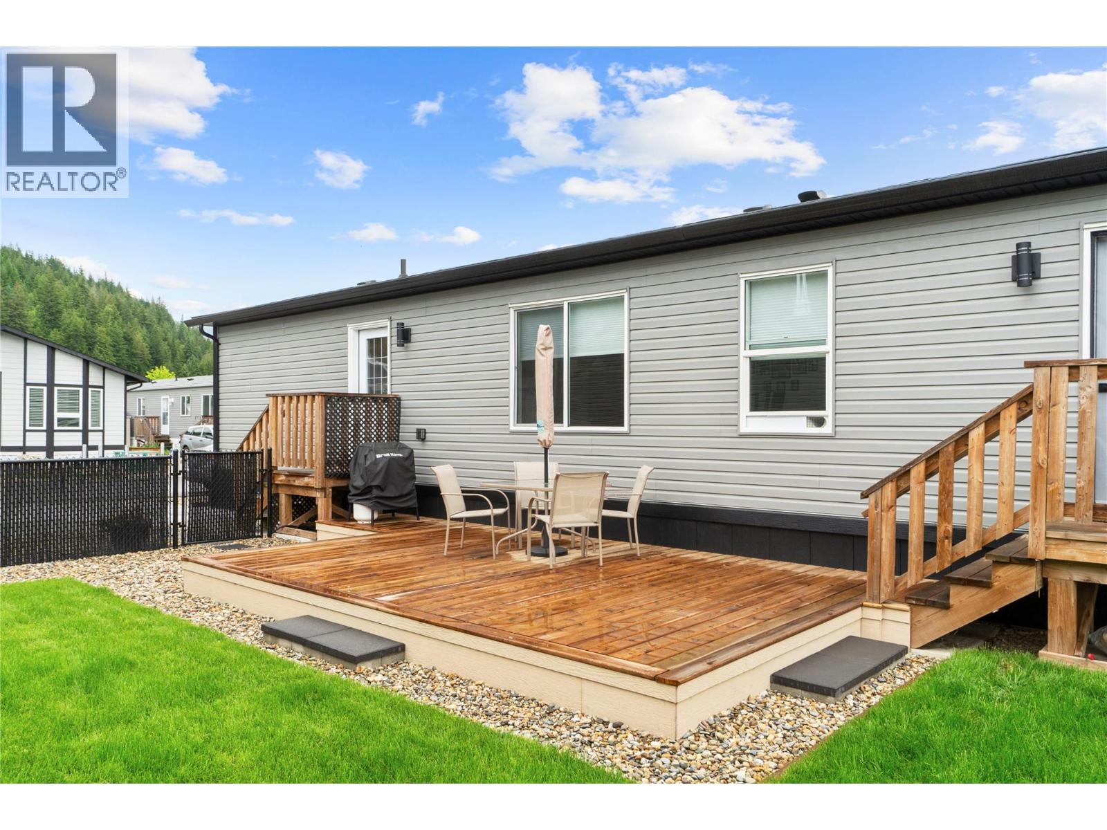 #10 1705 Hillier Road - 5