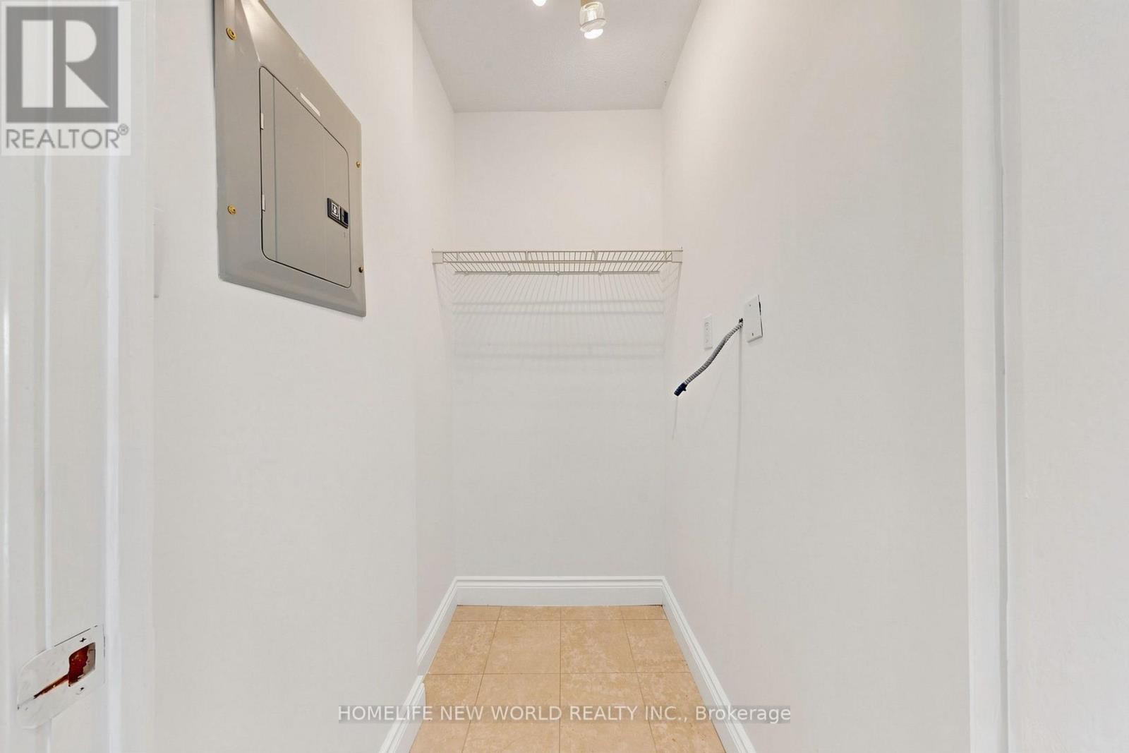 ##708 887 BAY STREET - Image 29