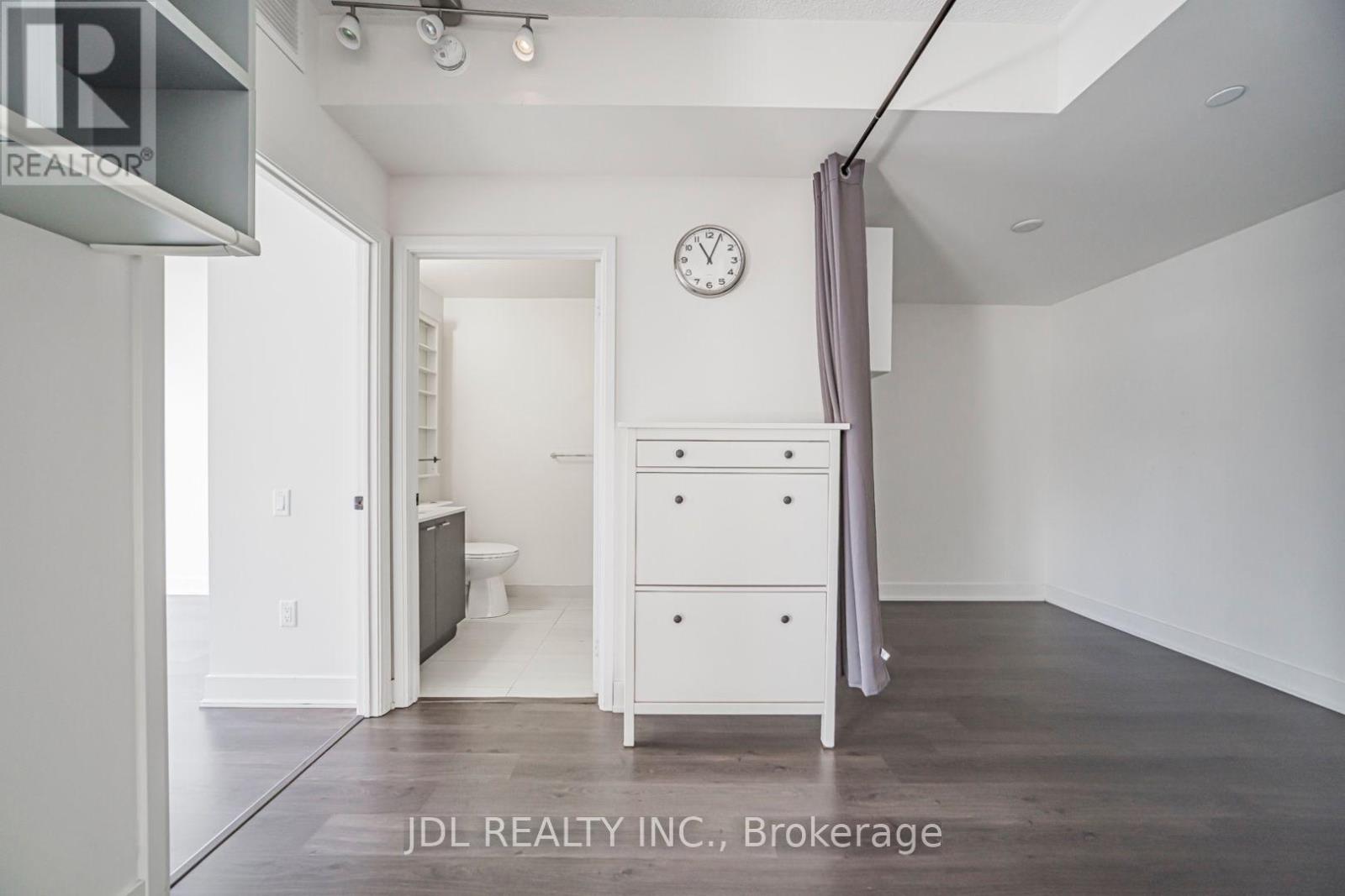 #2309 30 ROEHAMPTON AVENUE - 11