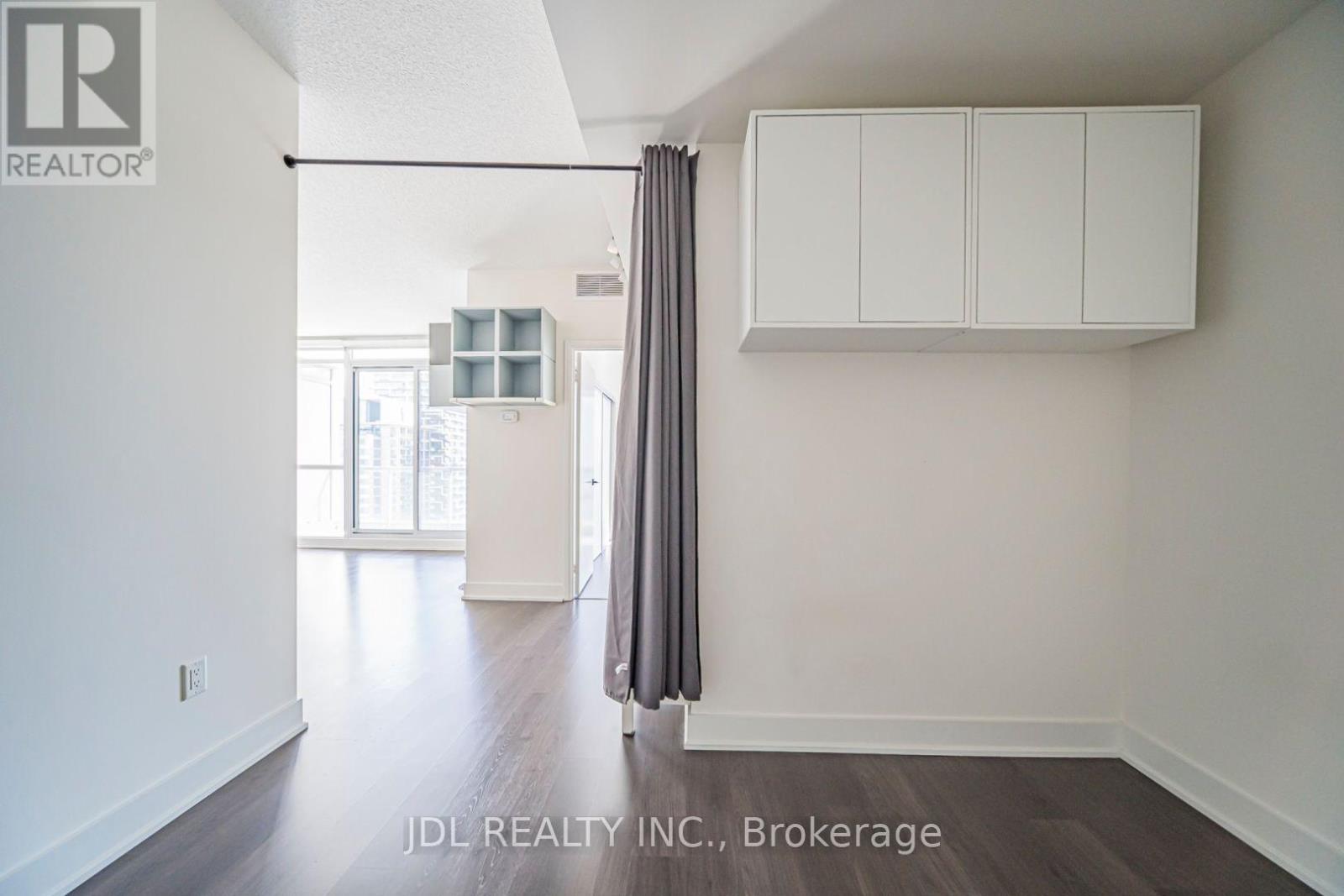 #2309 30 ROEHAMPTON AVENUE - 12