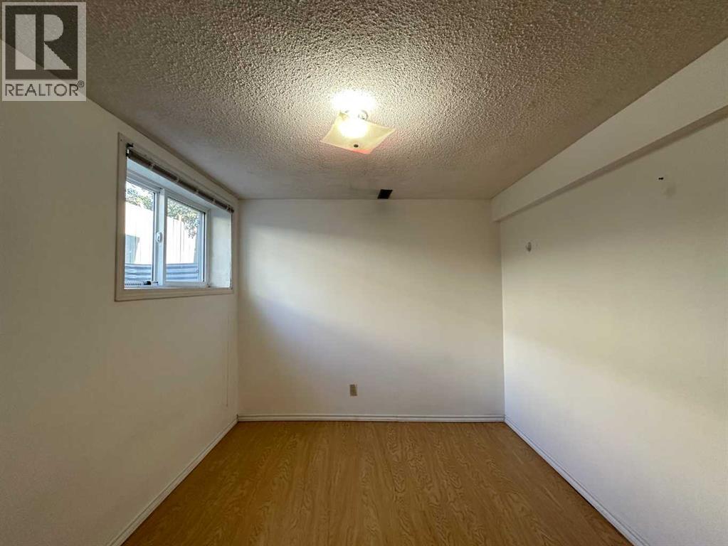 121 Huntford Close NE - 26