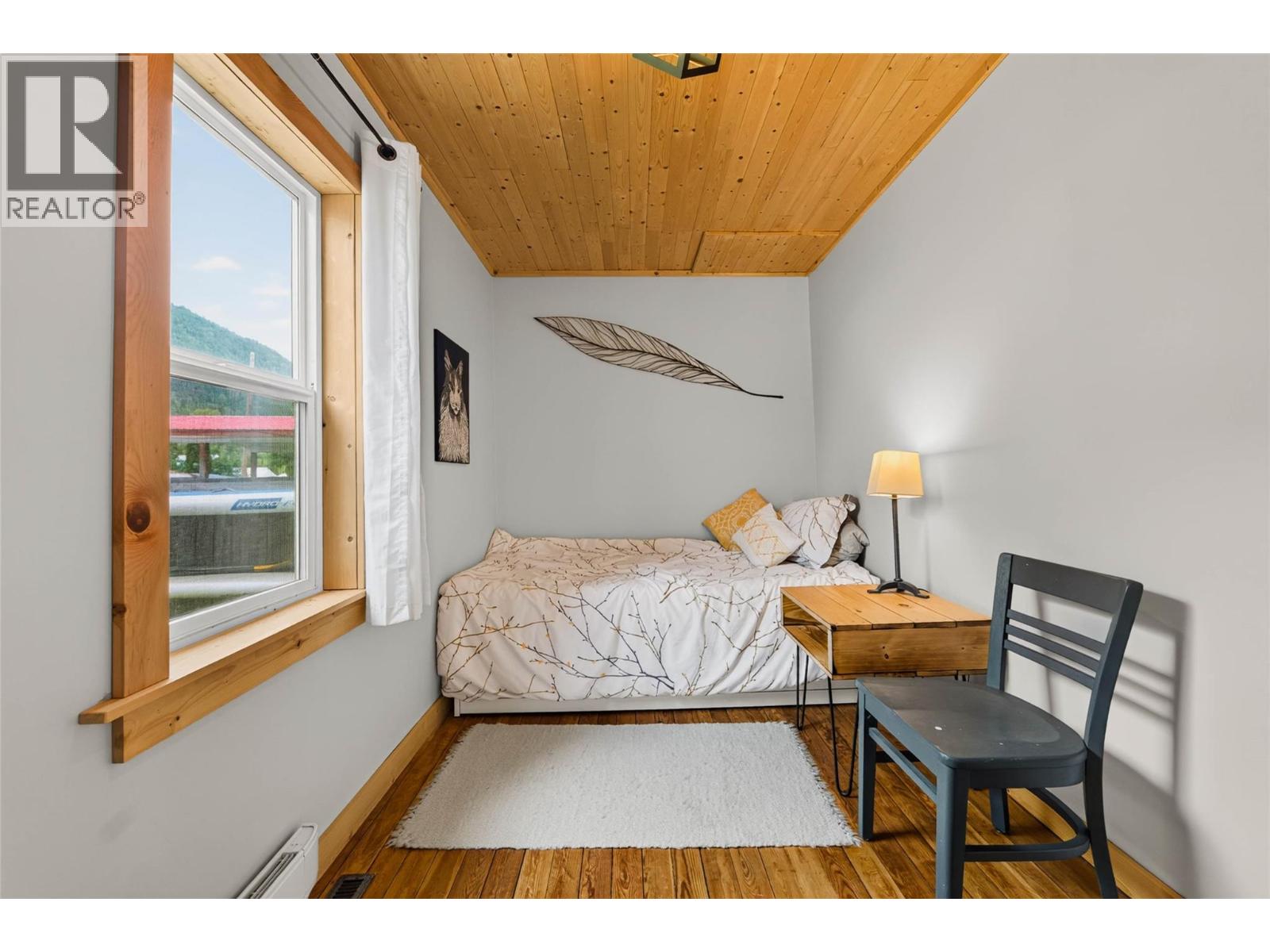 124 SAYWARD Avenue - 28