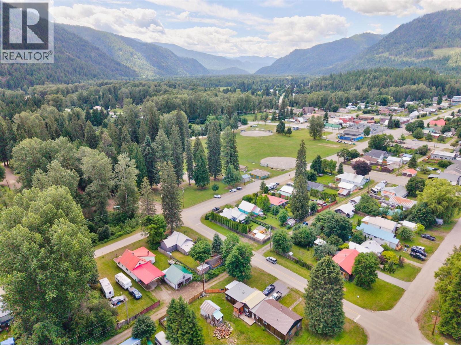 124 SAYWARD Avenue - 62