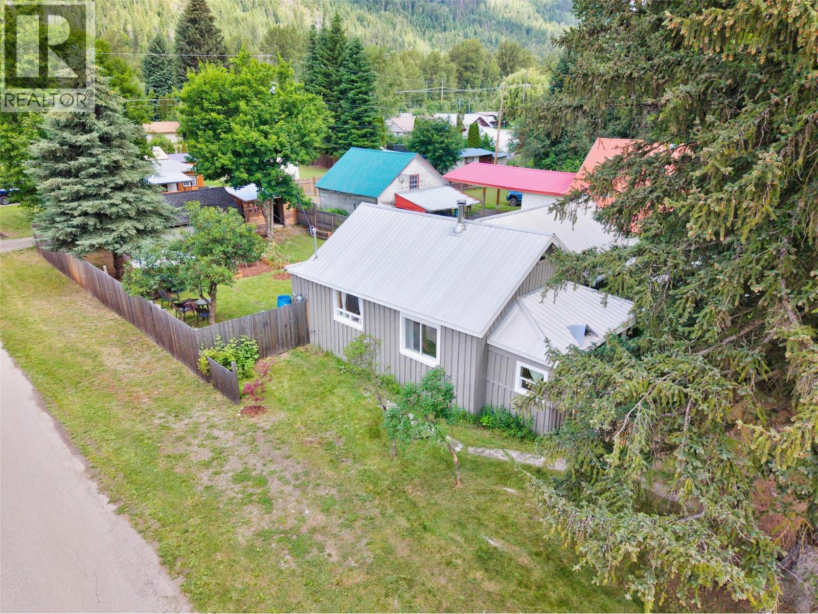 124 SAYWARD Avenue - 56
