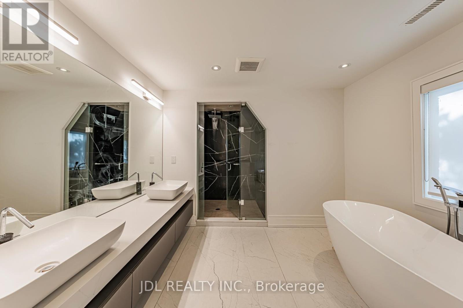 19 FIFESHIRE ROAD - 25