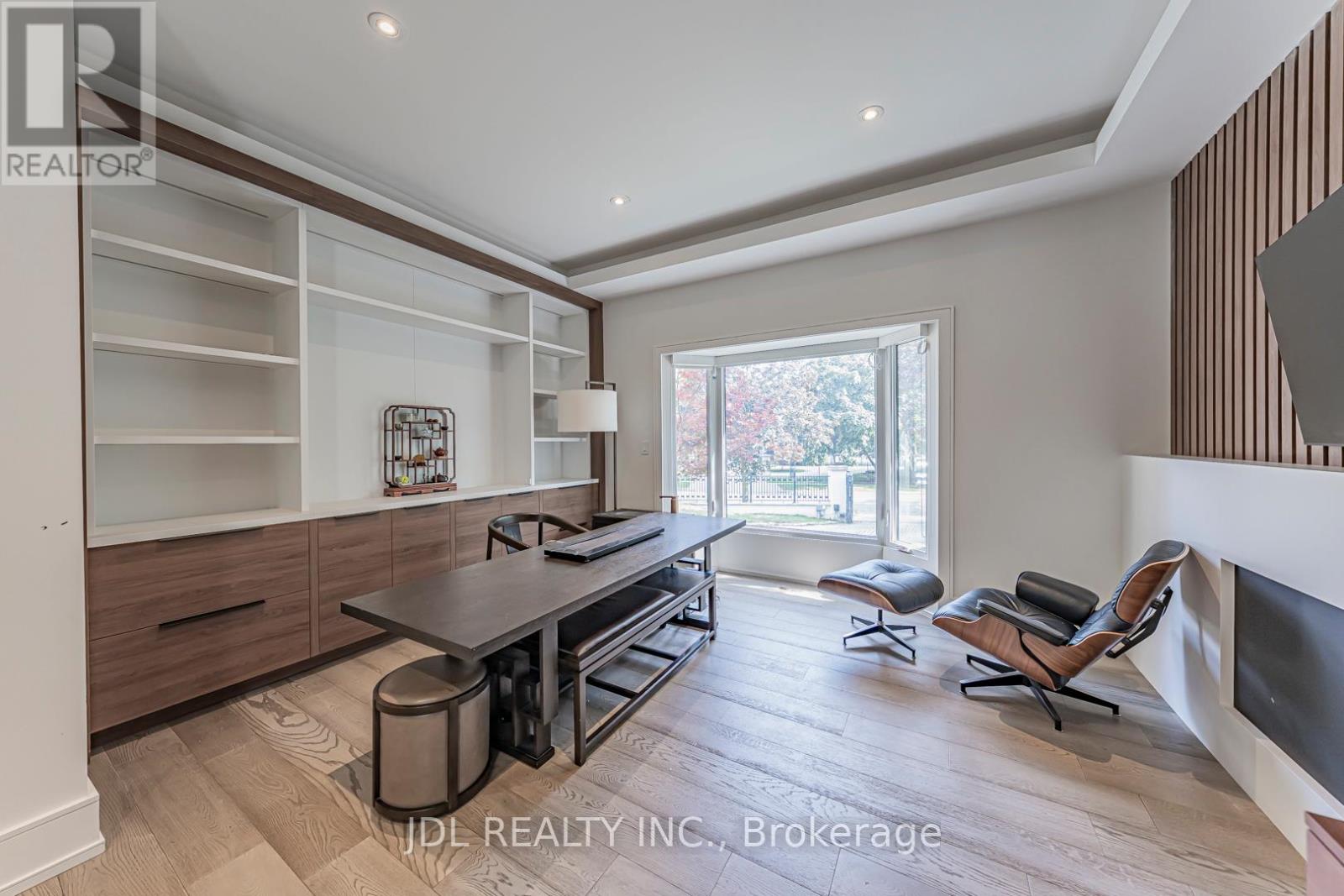 19 FIFESHIRE ROAD - 19