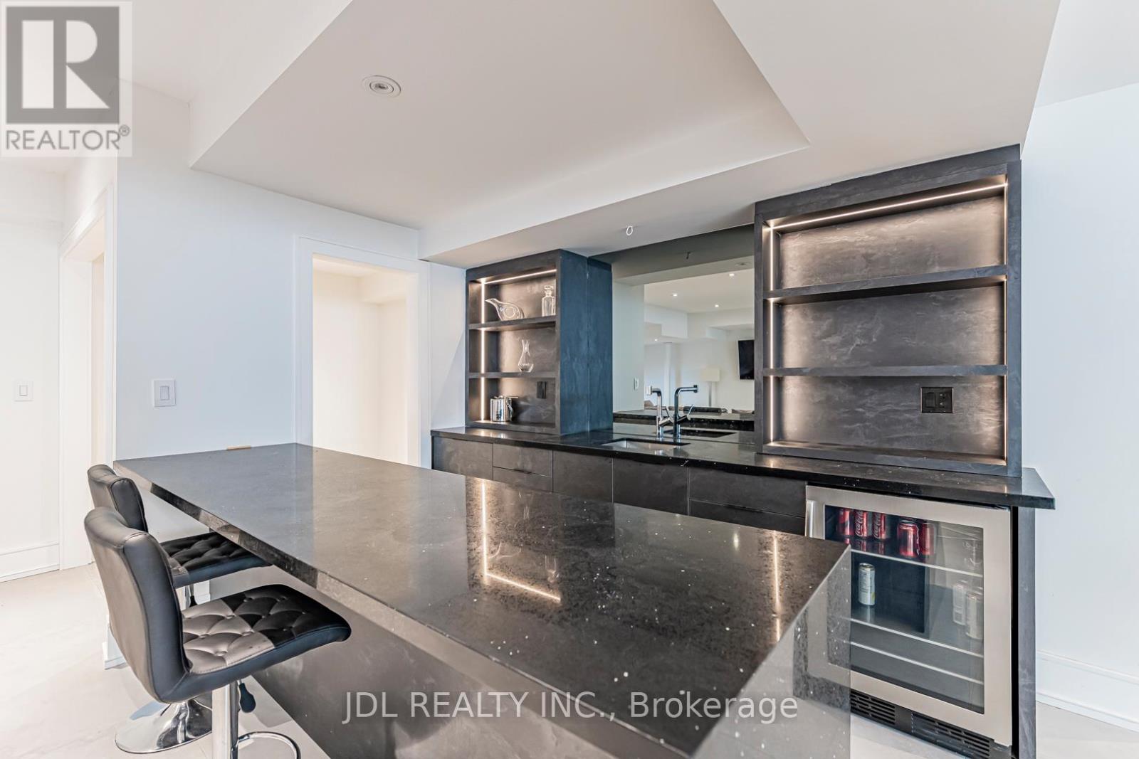 19 FIFESHIRE ROAD - 36