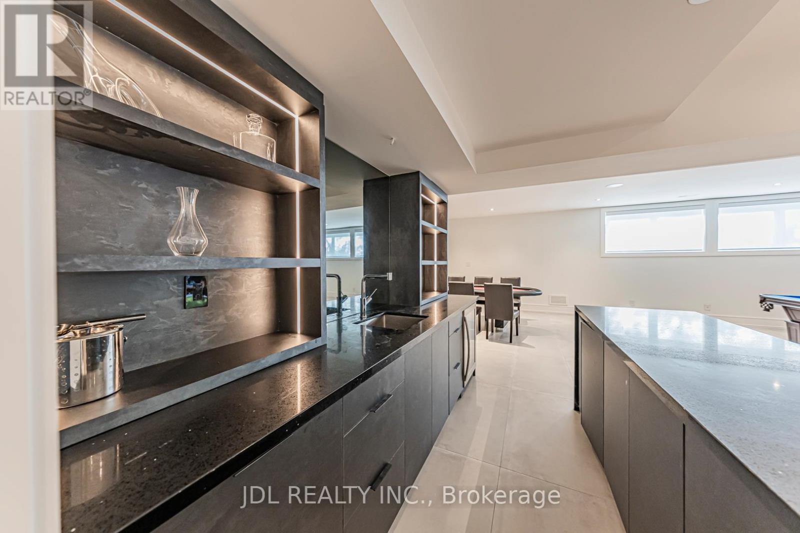 19 FIFESHIRE ROAD - 35