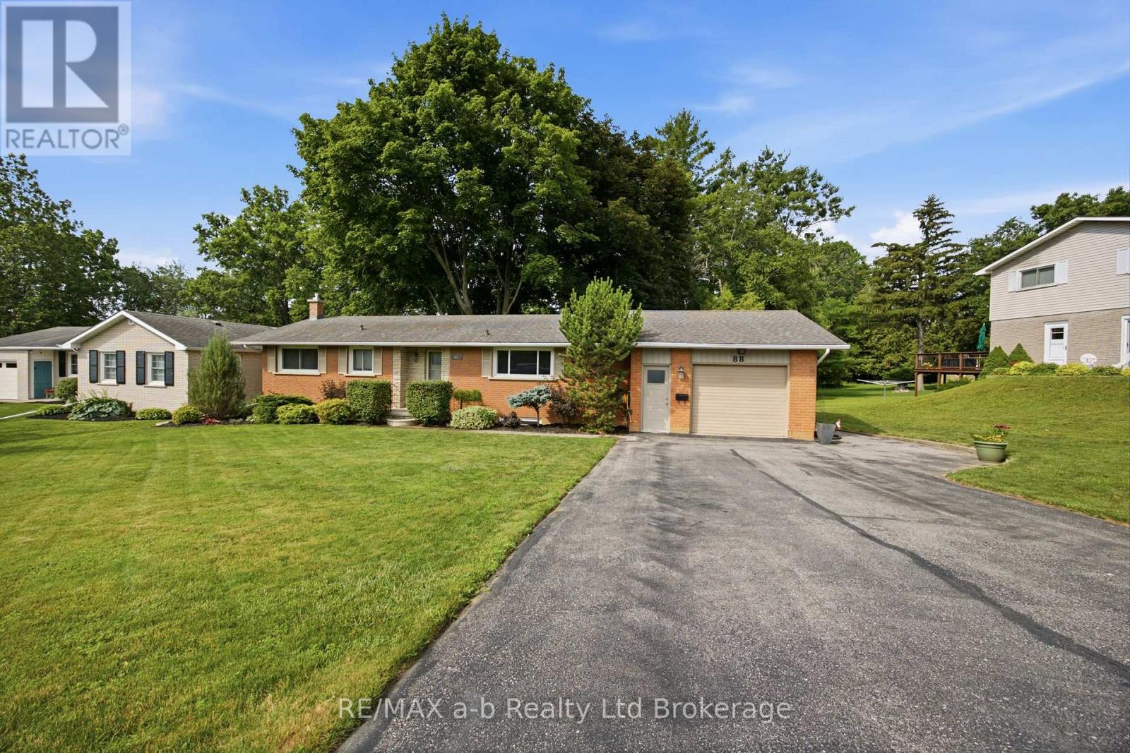88 HILLSIDE AVENUE - 1