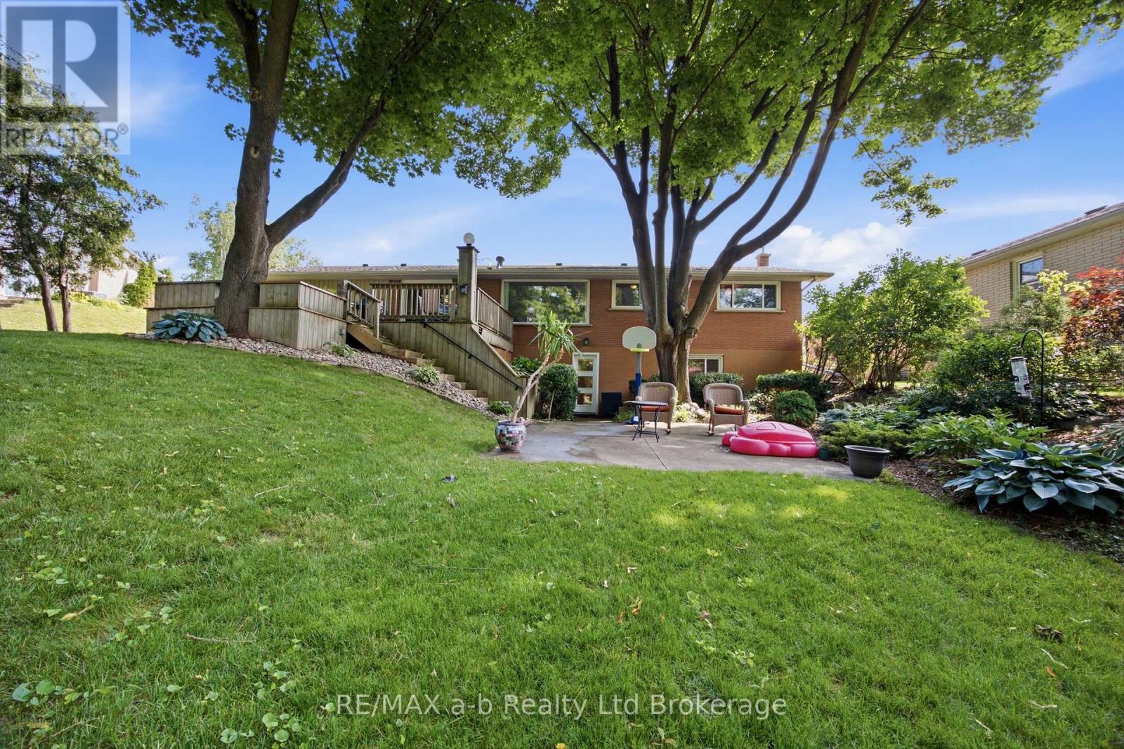 88 HILLSIDE AVENUE - 10