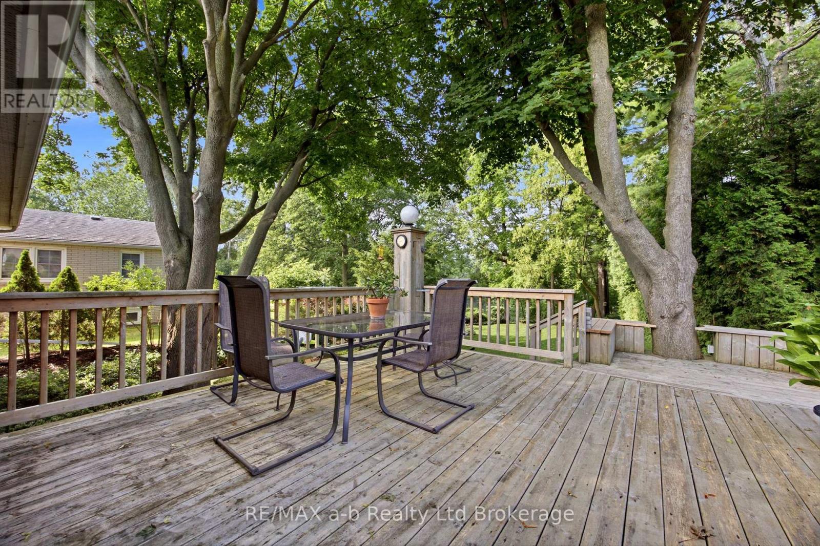 88 HILLSIDE AVENUE - 12