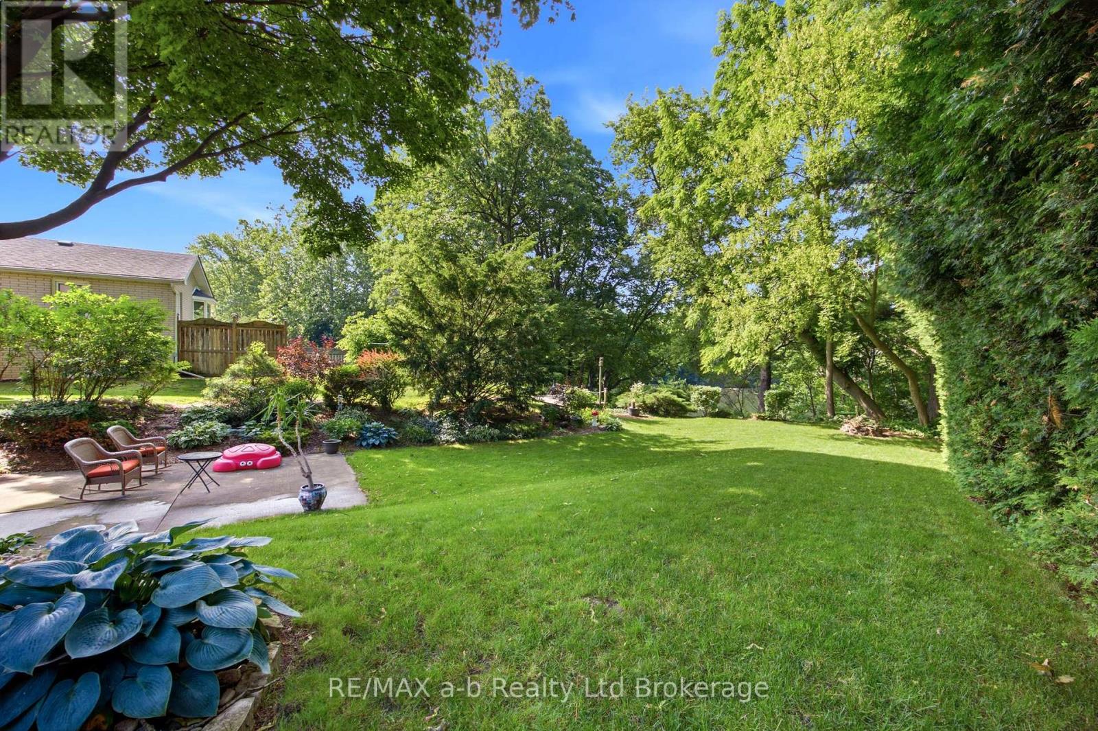 88 HILLSIDE AVENUE - 16
