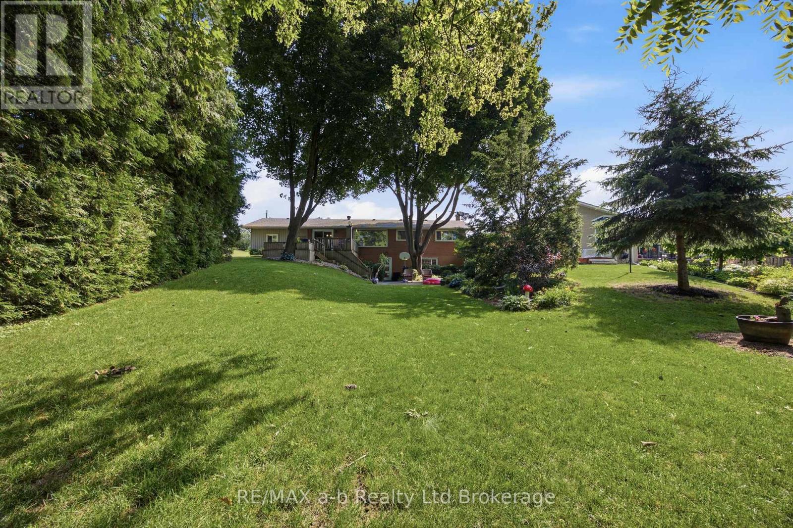 88 HILLSIDE AVENUE - 17