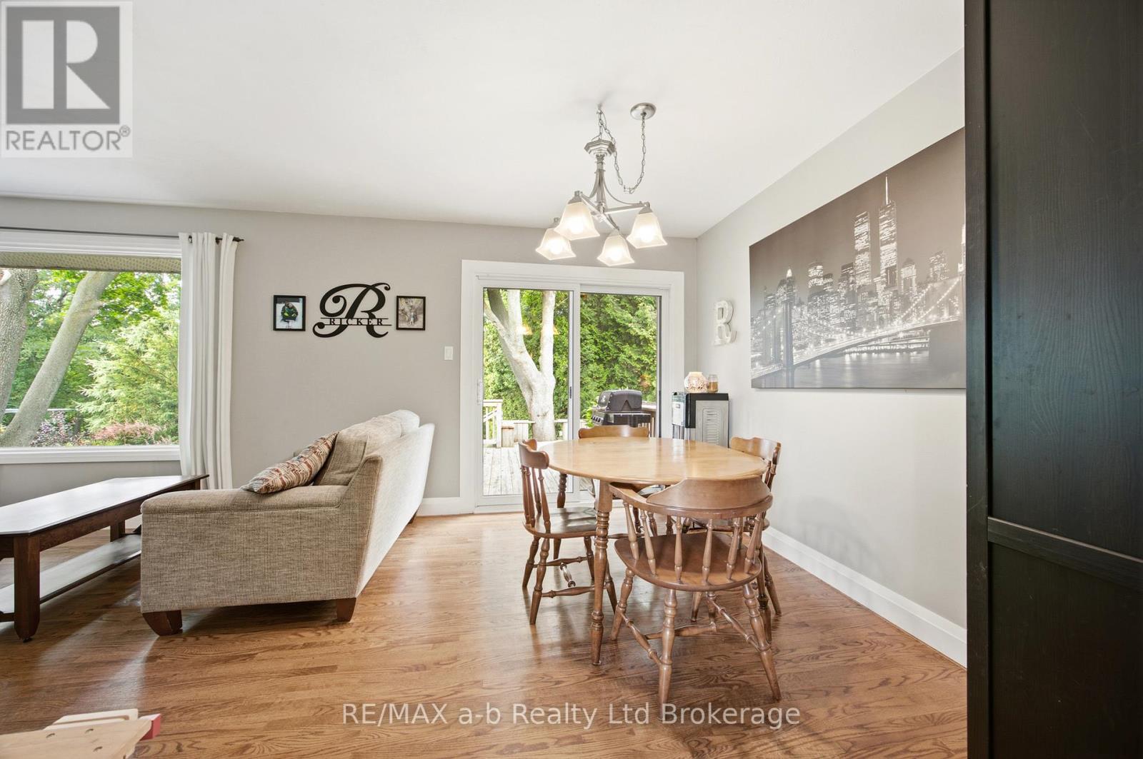 88 HILLSIDE AVENUE - 19