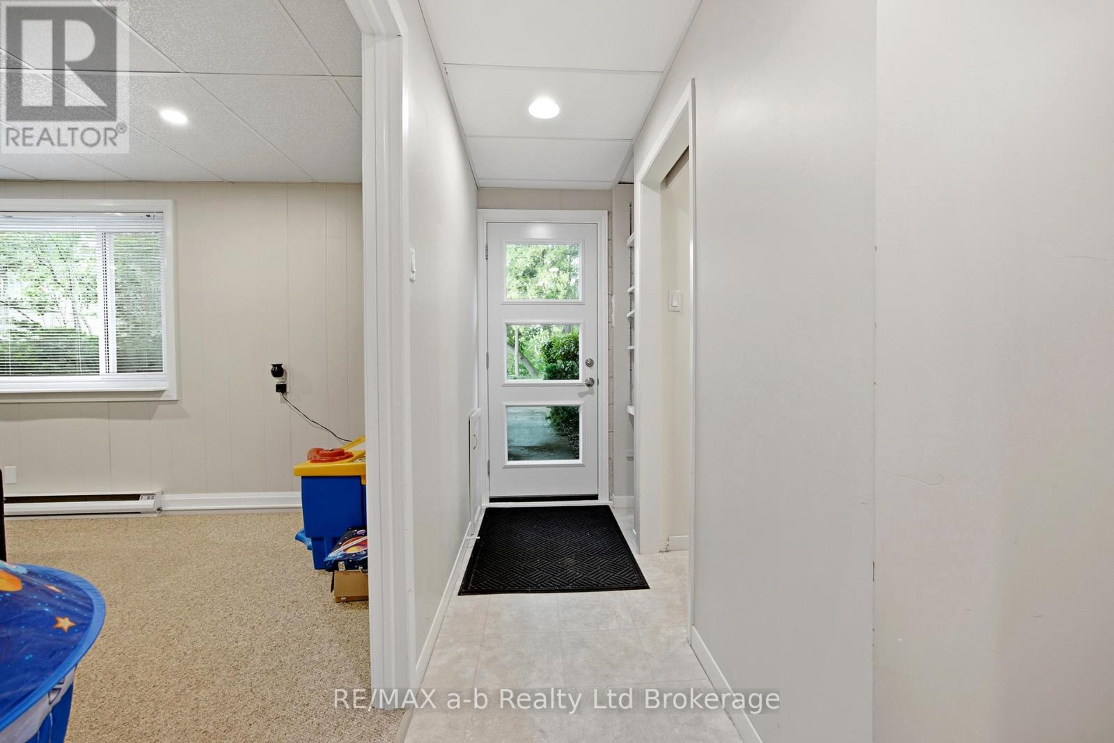 88 HILLSIDE AVENUE - 33