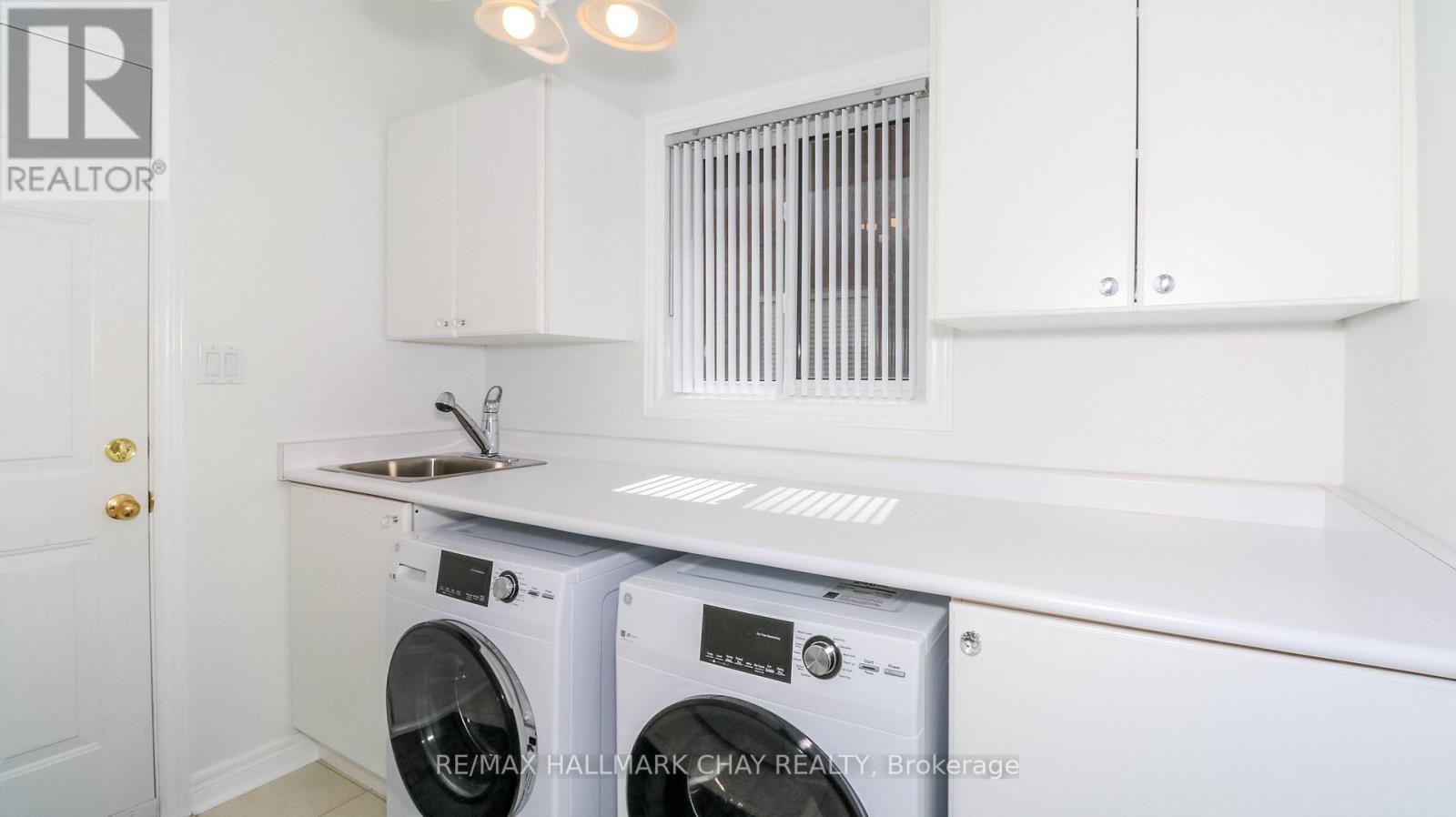 14 IMPERIAL CROWN LANE - 21