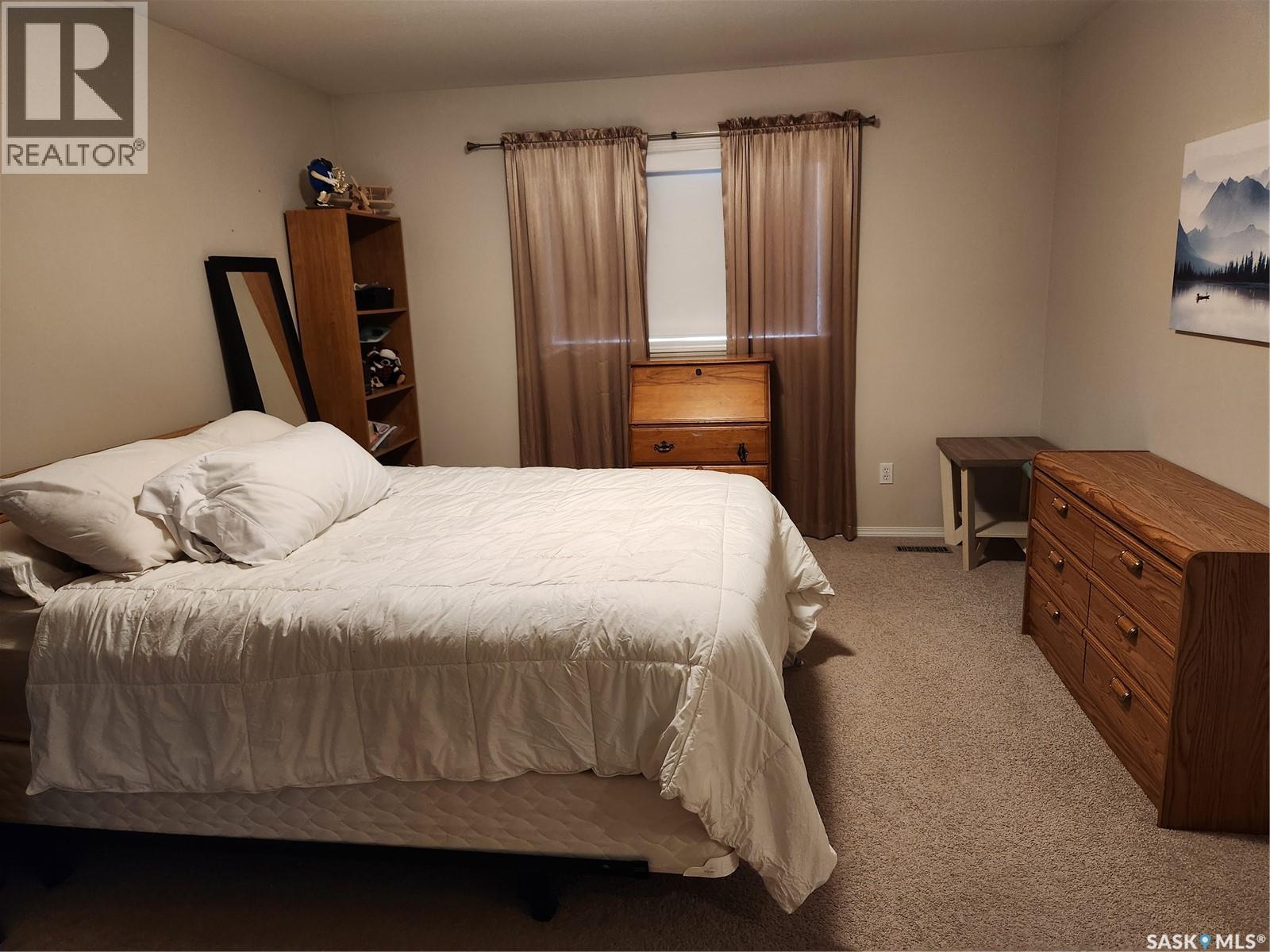 #127 405 Bayfield CRESCENT - 13