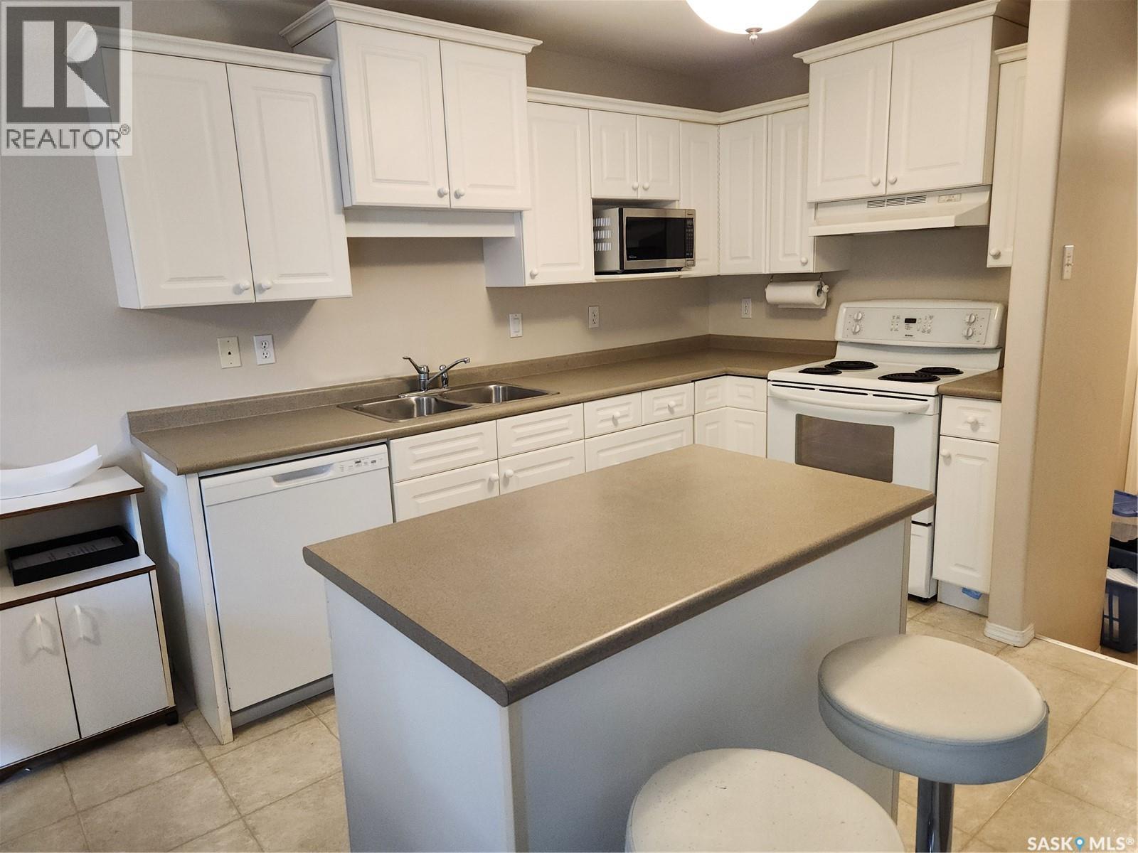 #127 405 Bayfield CRESCENT - 5