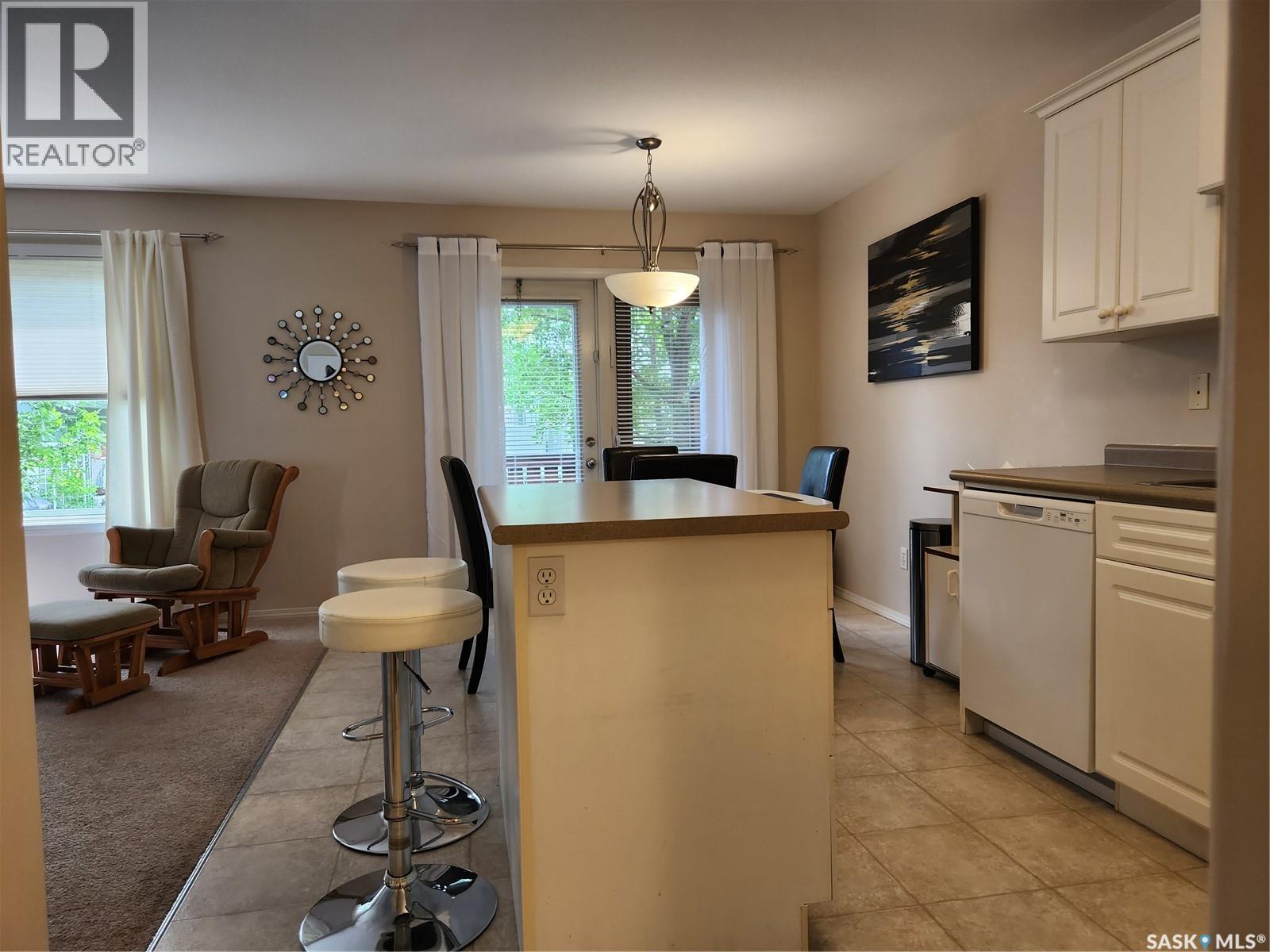 #127 405 Bayfield CRESCENT - 8