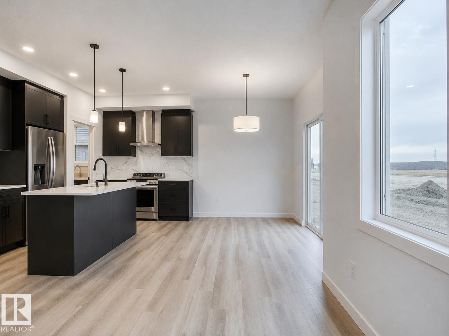 1519 12 AV NW - 12